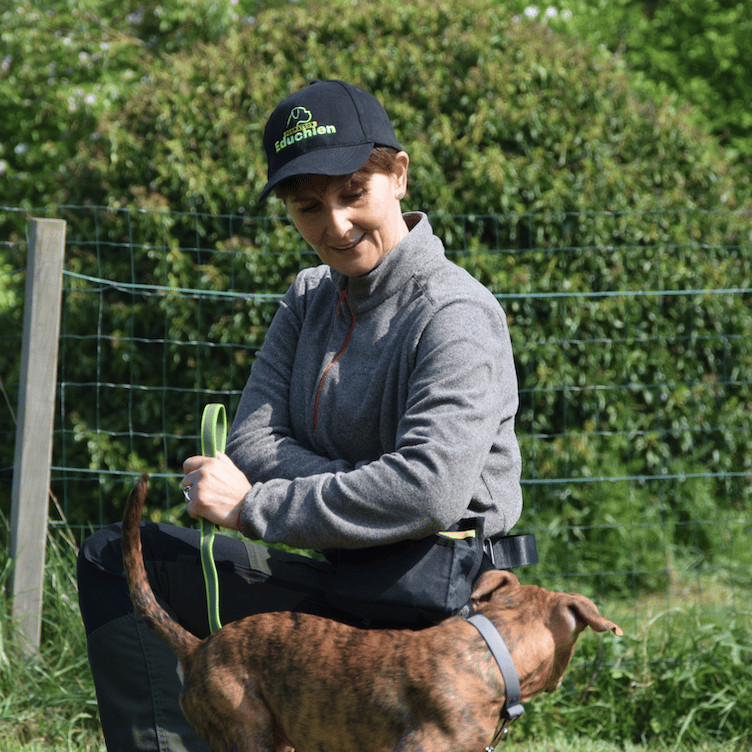 Sandrine educhien educhien78 educhien formation centre de formation canine Yvelines 78 île-de-france diplôme canin chien chiot éducation et comportement